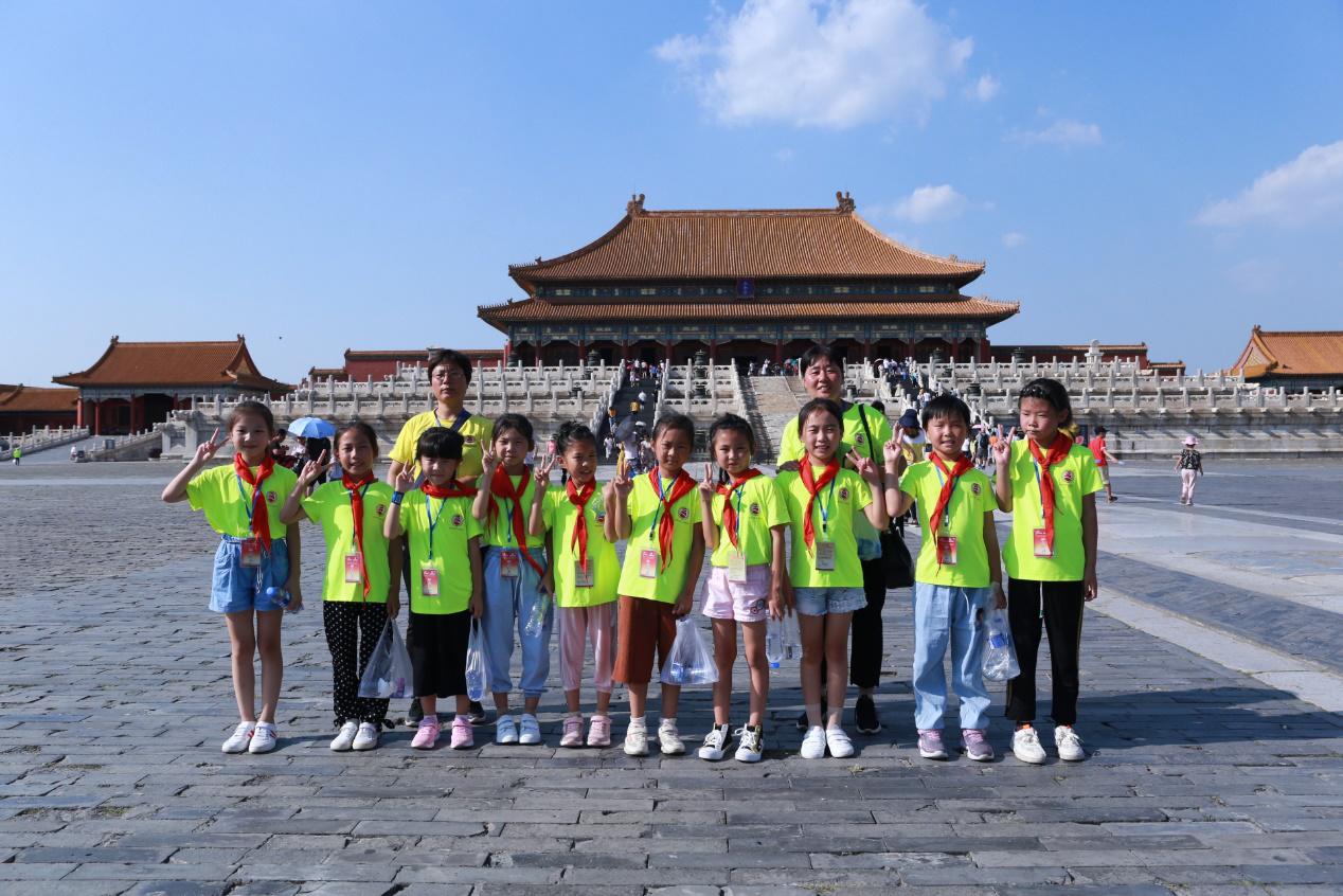 《我们都带刺-奇尼和小伙伴》奇尼扬帆艺术课堂公益游学暨演出活动在北京正式举办